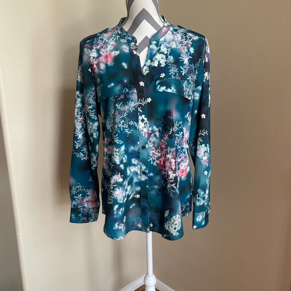Calvin Klein Teal Floral Button-Down Long Sleeve Blouse - Size: M/L